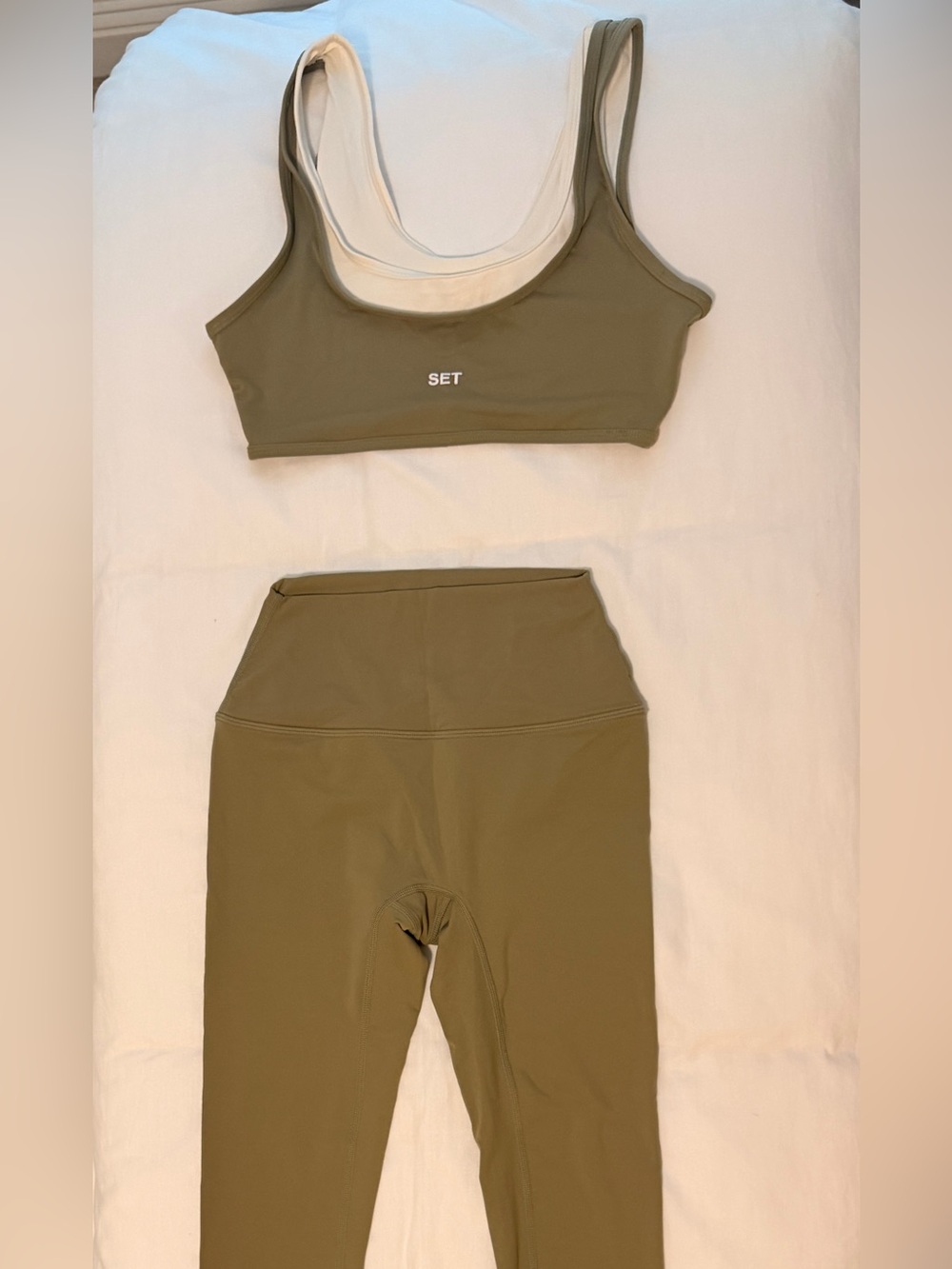SET Active Airluxe Breath PARKE Olive set